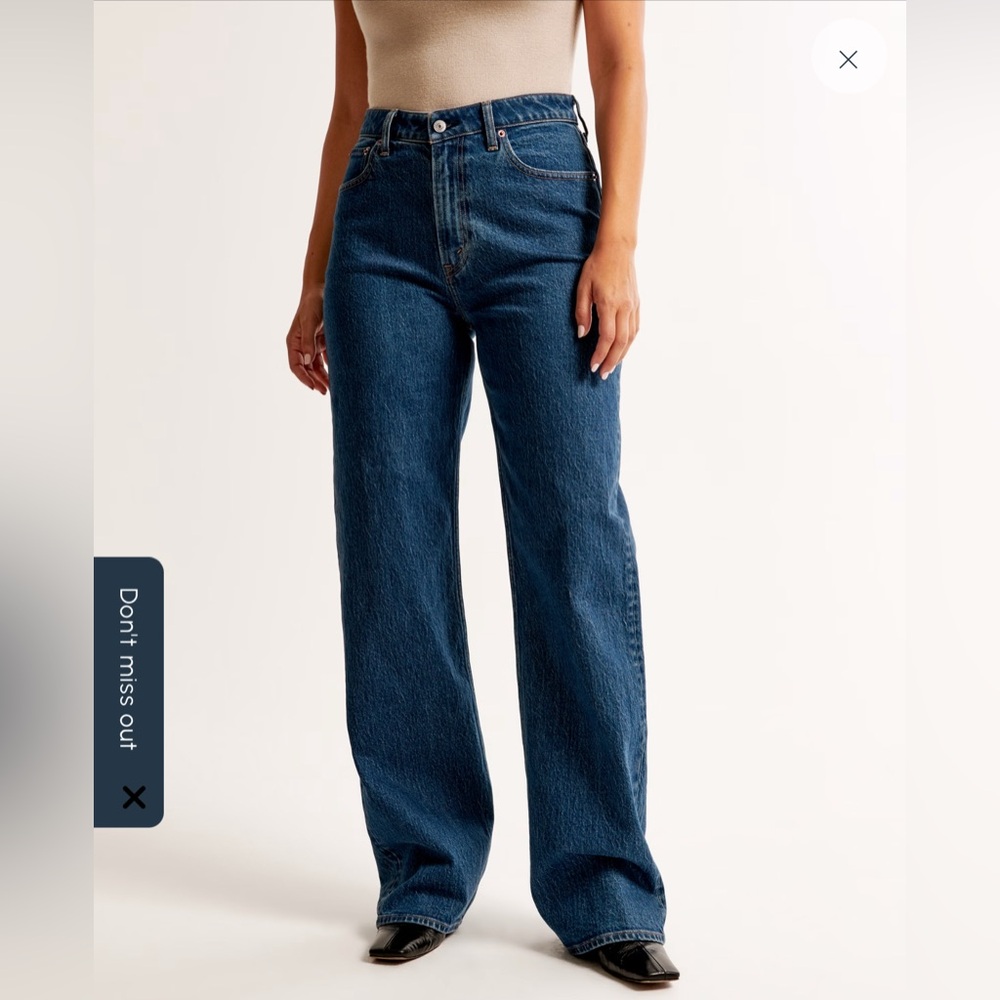 Abercrombie & Fitch 90s Relaxed Jeans High Rise - Barely Worn